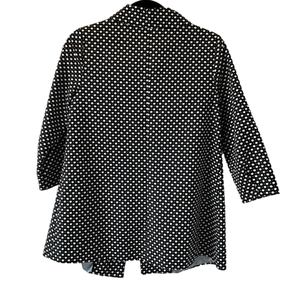 SOLD - ✨HOST PICK✨Black and White Swing Coat - M - Picture 2 of 4